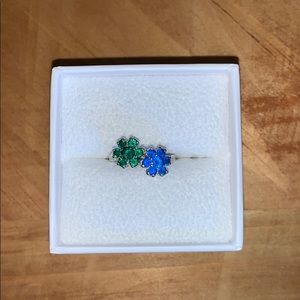 10K White Gold Flower Ring